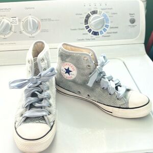 Faux fur Gray High-Top Sneakers converse women’s 7 ribbon laces